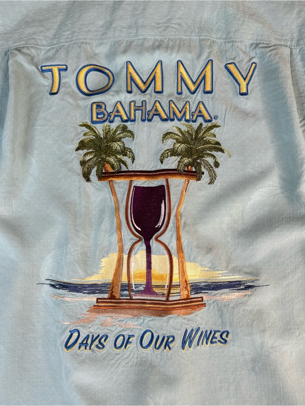 Tommy Bahama Shirt Mens Large Blue Days of our Wines 100% Silk Hawaiian Logo